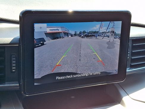 Certified 2023 Ford Explorer XLT w/ Equipment Group 202A AWD/4WD image 17
