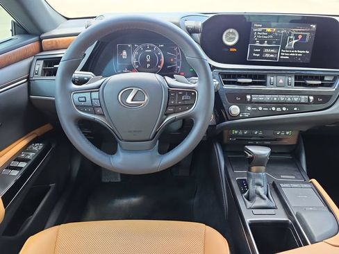 Used 2022 Lexus ES 350 w/ Premium Package FWD image 10