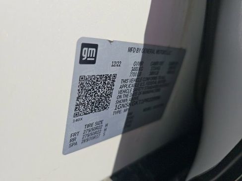 Used 2023 Chevrolet Suburban High Country image 26