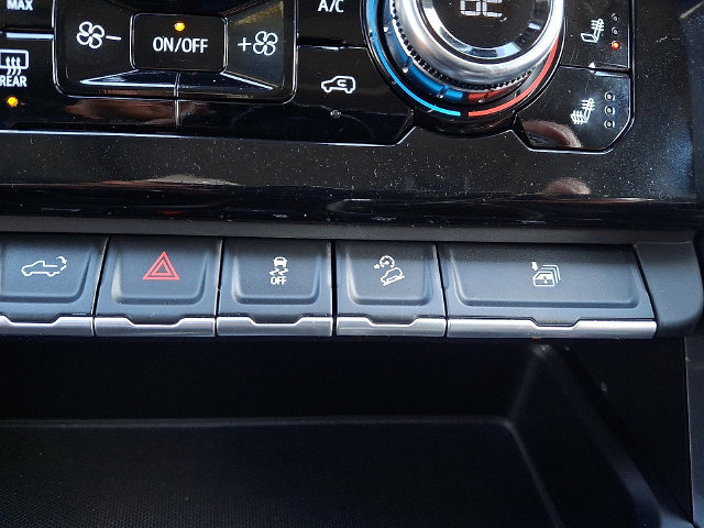 Certified 2022 GMC Sierra 1500 Denali AWD/4WD image 34