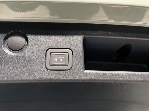 Used 2026 Chevrolet Equinox LT w/ Convenience Package II image 13