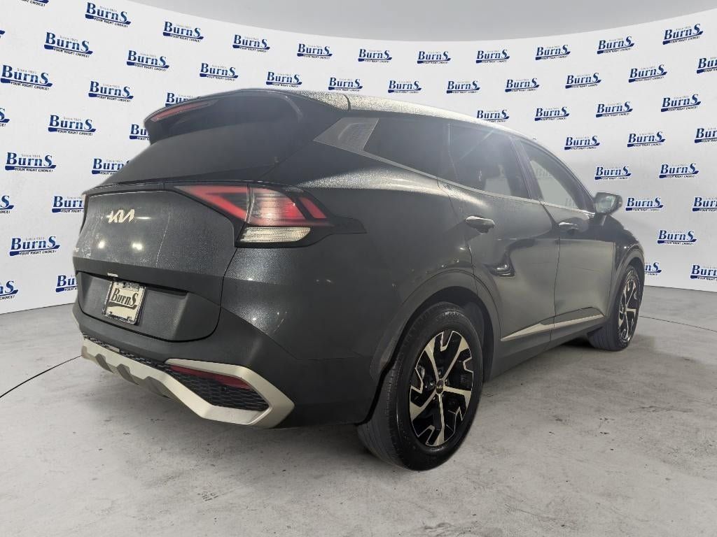Used 2023 Kia Sportage EX FWD image 3