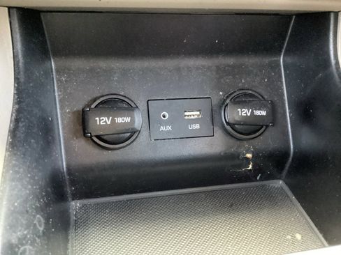 Used 2019 Hyundai Elantra SEL image 23