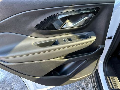 Certified 2022 GMC Terrain AT4 w/ Infotainment Package II image 9