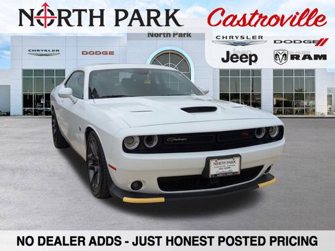 Used 2023 Dodge Challenger R/T Scat Pack w/ Plus Package image 1