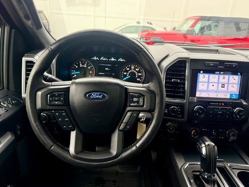 Used 2018 Ford F150 XLT w/ Equipment Group 302A Luxury AWD/4WD image 32