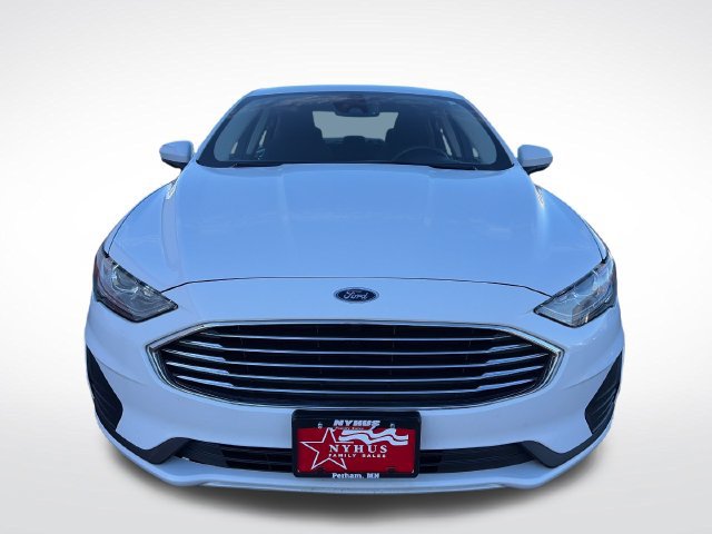 Used 2019 Ford Fusion SE FWD image 2