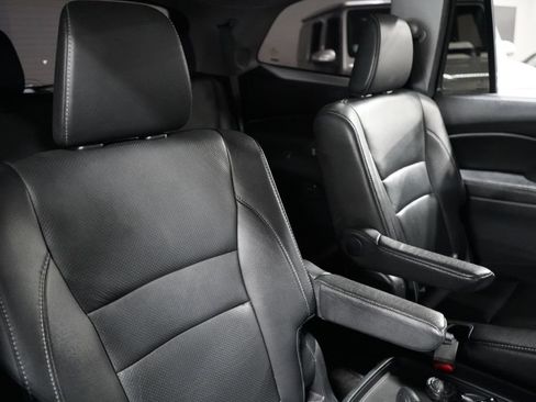 Used 2019 Honda Pilot Elite image 27