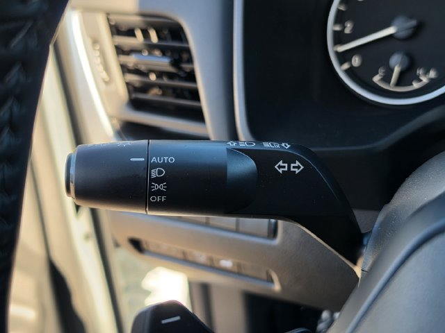 Used 2026 Nissan Rogue SV w/ Cold Weather Package FWD image 21