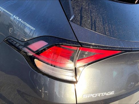 Used 2023 Kia Sportage EX FWD image 27