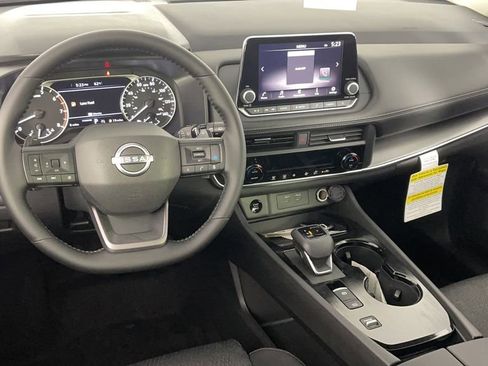 New 2025 Nissan Rogue SV image 15