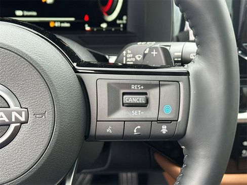 New 2025 Nissan Pathfinder Platinum image 7