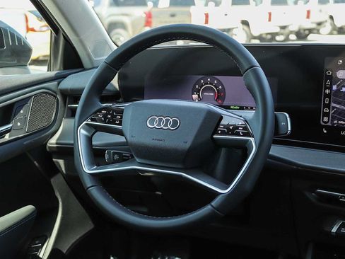 New 2026 Audi Q3 quattro 2.0T AWD/4WD image 20