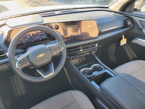 New 2026 Chevrolet Traverse LT w/ LPO, Floor Liner Package image 24