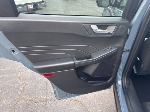 Used 2023 Ford Escape Active w/ Tech Pack #2 AWD/4WD image 36