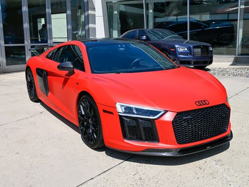 Used 2017 Audi R8 V10 plus AWD/4WD image 3