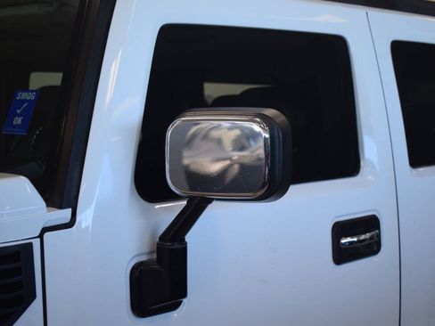 Used 2005 HUMMER H2 w/ Preferred Equipment Group AWD/4WD image 14