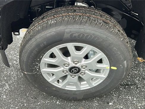 New 2026 Toyota Tacoma SR5 image 30