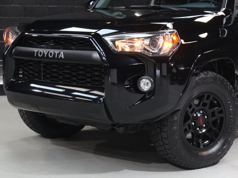 Used 2019 Toyota 4Runner SR5 Premium AWD/4WD image 5
