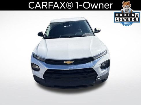 Used 2022 Chevrolet TrailBlazer LS FWD image 2