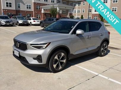 Used 2023 Volvo XC40 B5 Plus w/ Protection Package Premier