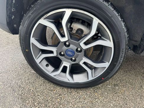 Used 2020 Ford EcoSport SES w/ SES Black Appearance Package image 26