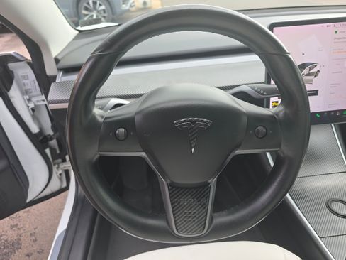 Used 2019 Tesla Model 3 Performance AWD/4WD image 14