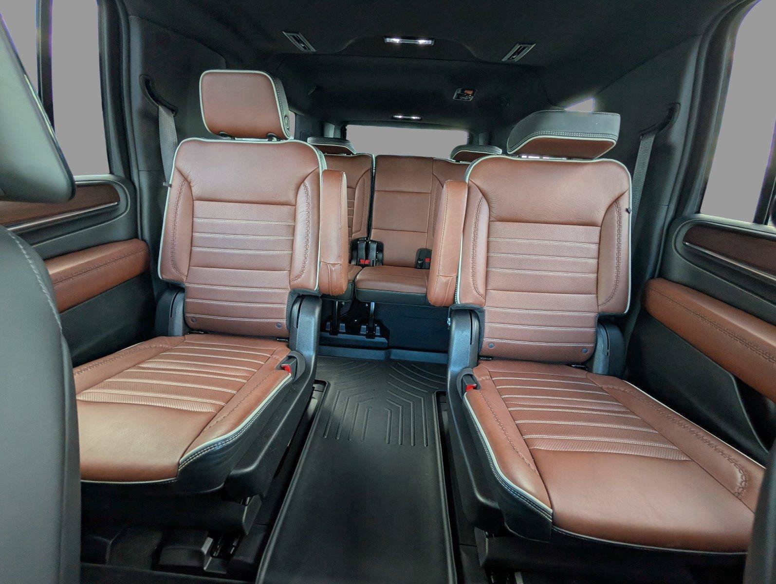 Certified 2023 GMC Yukon XL Denali Ultimate AWD/4WD image 13