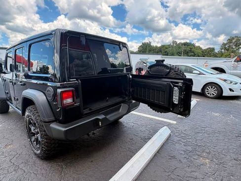Used 2021 Jeep Wrangler Unlimited Sport AWD/4WD image 10