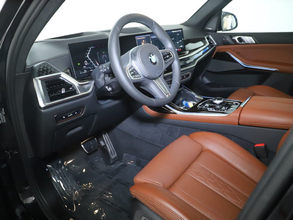 Used 2026 BMW X7 xDrive40i AWD/4WD image 25