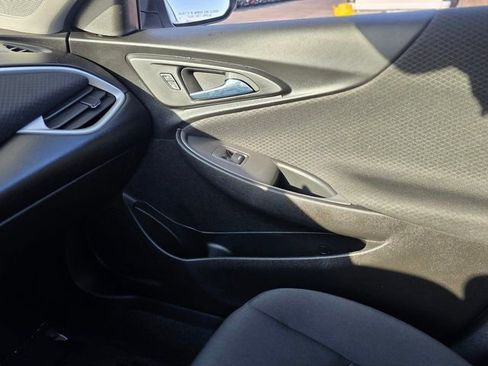 Used 2023 Chevrolet Malibu LT image 24