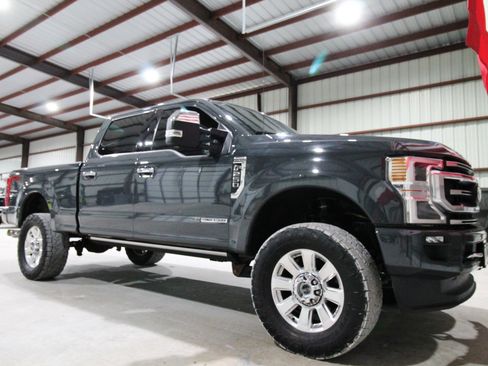 Used 2021 Ford F250 Platinum image 16