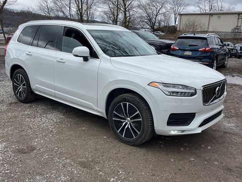 Used 2020 Volvo XC90 T6 Momentum image 6