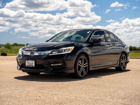 Used 2017 Honda Accord Sport Special Edition image 3