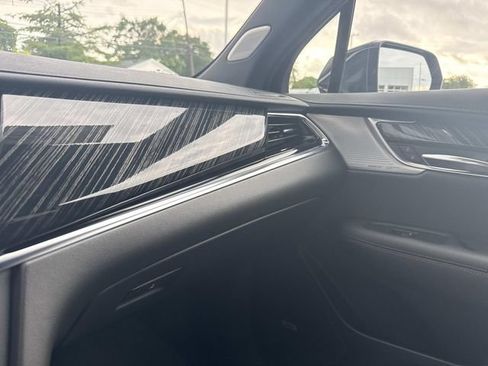 Certified 2024 Cadillac XT6 Premium Luxury AWD/4WD image 50