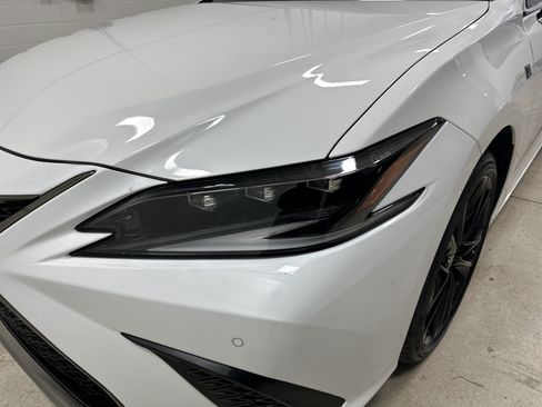 Used 2025 Lexus ES 350 w/ Accessory Package (Z1) FWD image 6