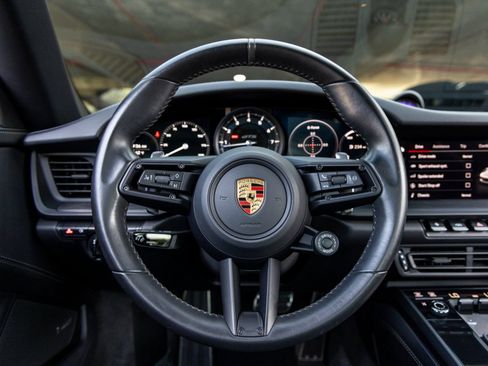 Certified 2022 Porsche 911 50th Anniversary Edition image 32