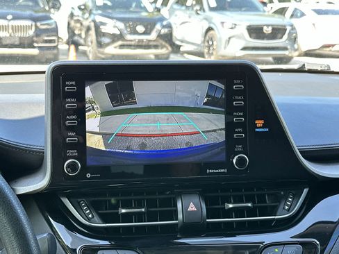 Used 2020 Toyota C-HR LE FWD image 27