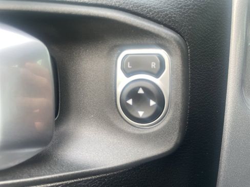 Used 2018 Jeep Wrangler Unlimited Sport S image 22