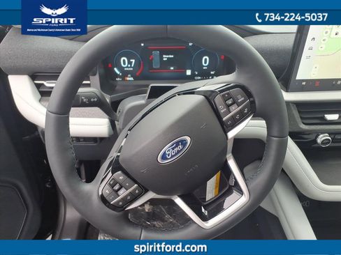 New 2026 Ford Explorer Platinum w/ LUX Leather Package image 16