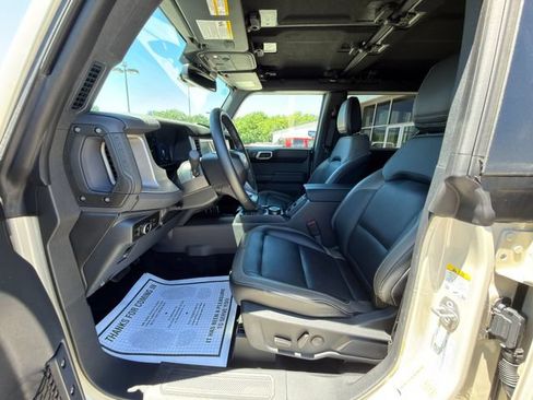 Used 2025 Ford Bronco Outer Banks AWD/4WD image 21