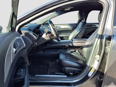 Used 2017 Lincoln MKZ Reserve FWD image 24