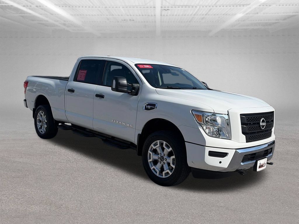 Certified 2024 Nissan Titan SV w/ SV Convenience Package AWD/4WD image 9