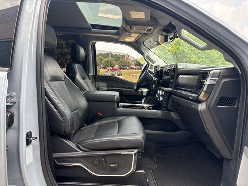 Used 2024 Ford F350 Lariat w/ Lariat Ultimate Package AWD/4WD image 12