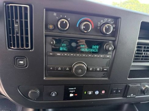 Used 2019 Chevrolet Express 3500 LT w/ LT Preferred Equipment Group RWD image 16