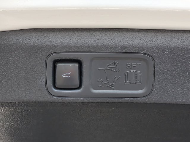 Used 2022 Ford Expedition Max Limited AWD/4WD image 37