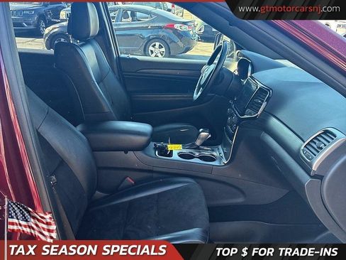 Used 2020 Jeep Grand Cherokee Altitude AWD/4WD image 14