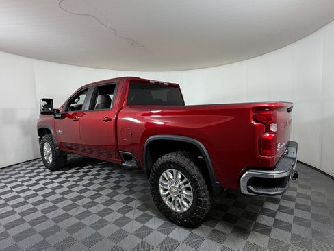 Used 2024 Chevrolet Silverado 2500 LT w/ Texas Edition AWD/4WD image 3
