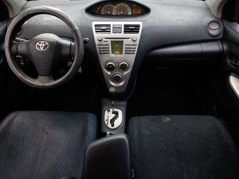 Used 2008 Toyota Yaris Sedan image 2