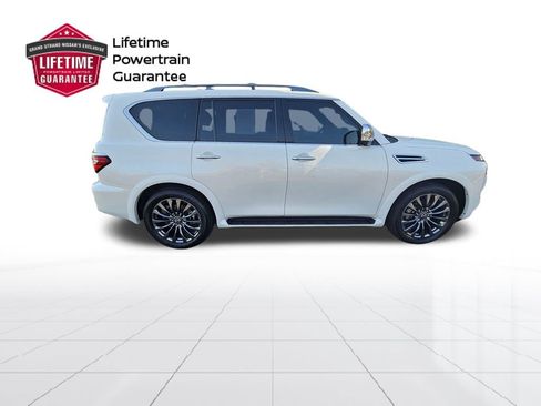 Used 2023 Nissan Armada Platinum w/ Captain's Chairs Package RWD image 5
